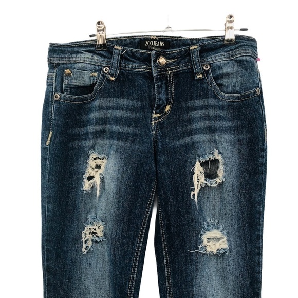ZCO Jeans Blue distressed‎ jeans boot cut  size 9 - Picture 1 of 14